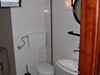 Řecko-Vrasna-dům Jorgos-koupelna a WC